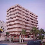 Isla Grosa فندق 2*