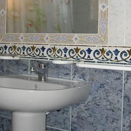 Otel Isla Grosa