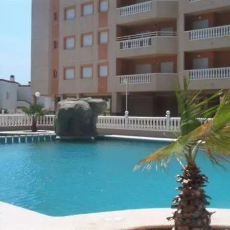 Otel Isla Grosa
