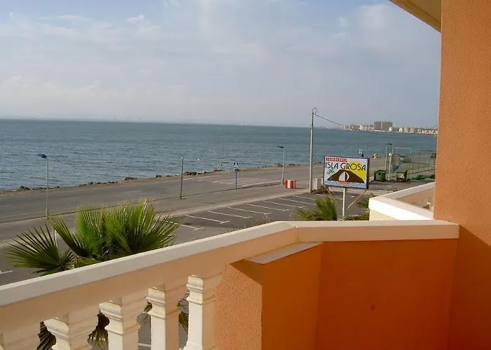 Isla Grosa 2* 라망가델마르메노